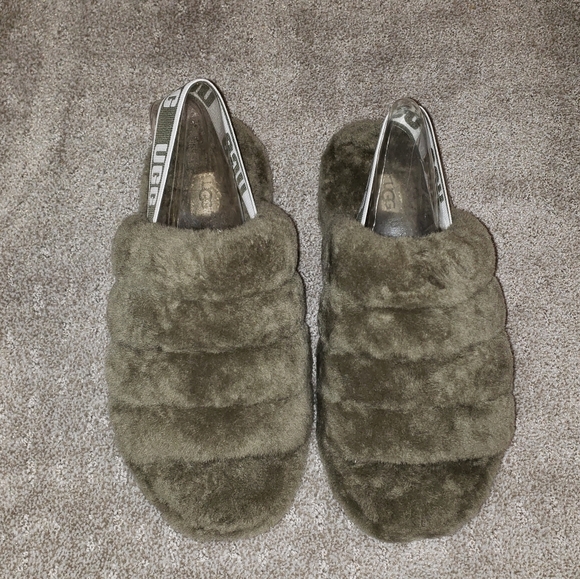 **SOLD** UGG Women's Fluff Yeah Slide, Size 8 - Picture 6 of 7